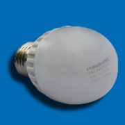 Bóng đèn Led Bulb 9W PBCA965E27L Paragon có những thông số tuyệt hảo mà mọi sản phẩm Led đều mơ ước, nếu đem so sánh với các dòng sản phẩm cao cấp khác thì Paragon chắc chắn không thua kém bất kỳ dòng sản phẩm này